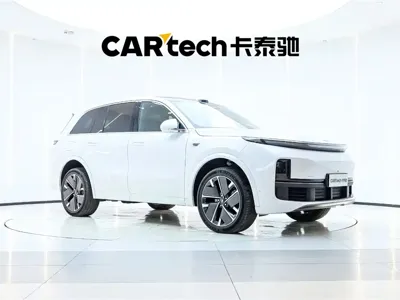 Li Auto Li L8 2025, 5500 км, за 42053.08 USD