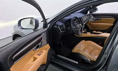 Volvo V90 2018, 116812 км, за 15754.23 USD - фото 10
