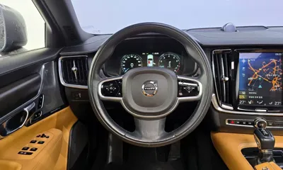 Volvo V90 2018, 116812 км, за 15754.23 USD - фото 13