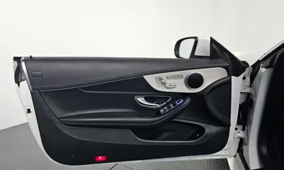 Mercedes-Benz C-Class 2023, 105669 км, за 24720.29 USD - фото 24