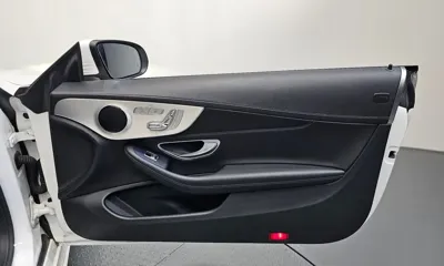 Mercedes-Benz C-Class 2023, 105669 км, за 24720.29 USD - фото 25