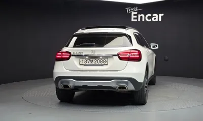 Mercedes-Benz GLA-Class 2019, 140303 км, за 8920.84 USD