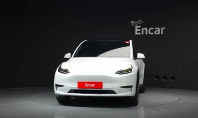 Tesla Model Y 2024, 21786 км, за 28160.69 USD