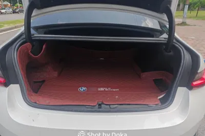 BMW i3 2025, 30000 км, за 24756 USD
