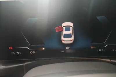 BMW i3 2025, 30000 км, за 24756 USD - фото 20