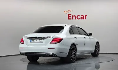 Mercedes-Benz E-Class 2018, 102530 км, за 14113.17 USD