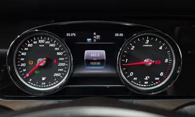 Mercedes-Benz E-Class 2018, 102530 км, за 14000.12 USD - фото 8