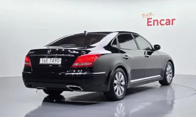 Hyundai Equus 2011, 123443 км, за 3120.33 USD