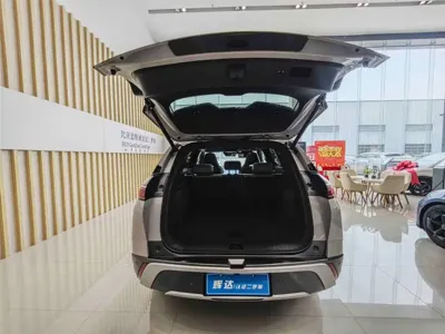 BYD Frigate 07 2024, 30000 км, за 17039.1 USD