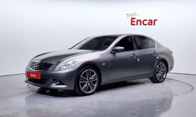 Infiniti G · 2012 год