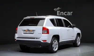Jeep Compass 2013, 124111 км, за 3087.23 USD