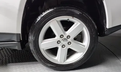 Jeep Compass 2013, 124111 км, за 3087.23 USD