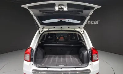 Jeep Compass 2013, 124111 км, за 3087.23 USD - фото 20