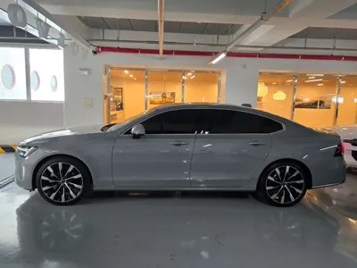 Volvo S90 2026, 792 км, за 38180.33 USD - фото 6