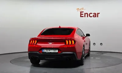 Ford Mustang 2025, 17290 км, за 29171.59 USD
