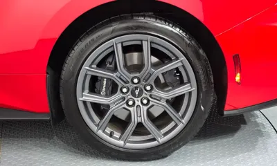 Ford Mustang 2025, 17290 км, за 29171.59 USD - фото 21