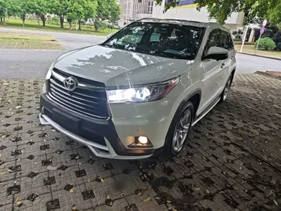 Toyota Highlander · 2015 год