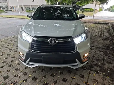 Toyota Highlander 2015, 151200 км, за 10995.13 USD