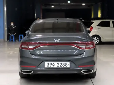 Hyundai Grandeur 2019, 70082 км, за 13140.79 USD