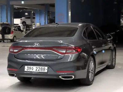 Hyundai Grandeur 2019, 70082 км, за 13140.79 USD
