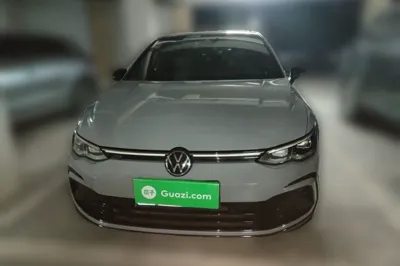 Volkswagen Golf 2021, 70000 км, за 14644 USD