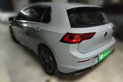 Volkswagen Golf 2021, 70000 км, за 14644 USD