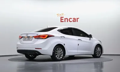 Hyundai Avante 2015, 76725 км, за 4748.9 USD