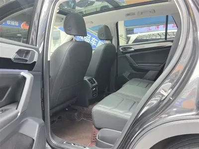 Volkswagen Tayron 2022, 53000 км, за 18392.82 USD