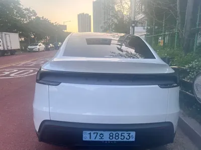 Tesla Model Y 2026, 2160 км, за 29513.09 USD