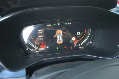 Geely Auto Emgrand X7 Sport 2022, 73300 км, за 8971 USD - фото 8