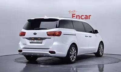 Kia Canival 2019, 197652 км, за 6541.13 USD