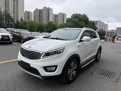 Kia Sportage · 2015 год