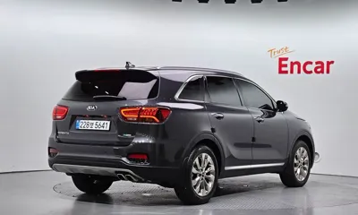 Kia Sorento 2018, 72265 км, за 11971.8 USD