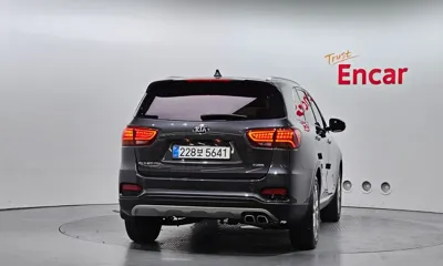Kia Sorento 2018, 72265 км, за 11971.8 USD