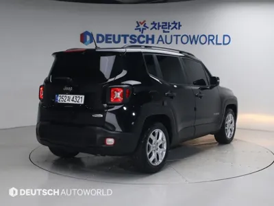 Jeep Renegade 2017, 147861 км, за 3966.16 USD