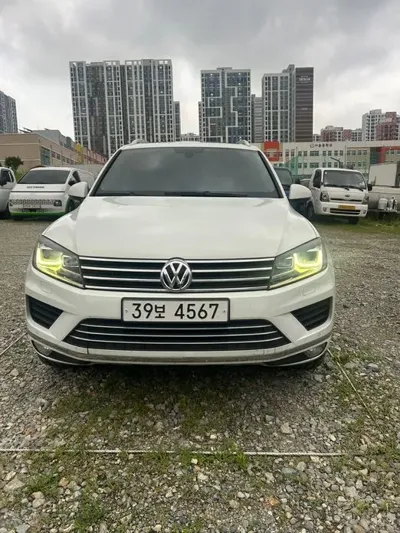 Volkswagen Touareg · 2015 год