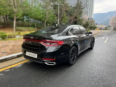 Hyundai Grandeur 2017, 203685 км, за 6055.87 USD - фото 6