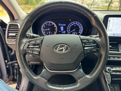 Hyundai Grandeur 2017, 203685 км, за 6055.87 USD - фото 13