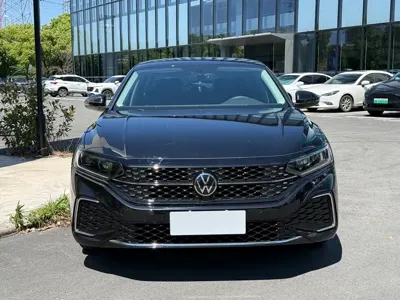 Volkswagen Passat 2024, 24000 км, за 15126.25 USD - фото 6