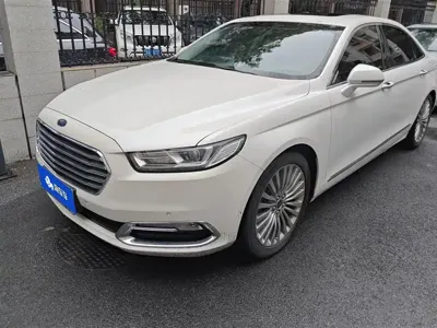 Ford Taurus · 2017 год