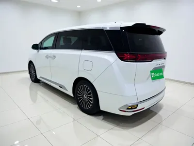 Denza Denza D9 2023, 16600 км, за 30340.79 USD