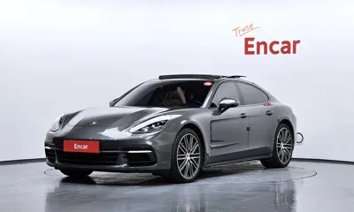 Porsche Panamera · 2018 год