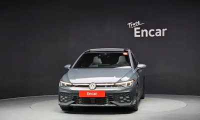 Volkswagen Golf 2025, 2195 км, за 30249.83 USD
