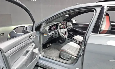 Volkswagen Golf 2025, 2195 км, за 30249.83 USD - фото 10