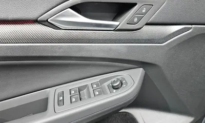 Volkswagen Golf 2025, 2195 км, за 30249.83 USD - фото 20