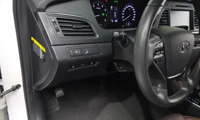 Hyundai Sonata 2017, 122861 км, за 5993.49 USD - фото 32