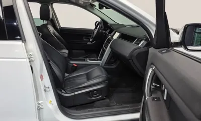 Land Rover Discovery Sport 2017, 138674 км, за 6384.37 USD - фото 11