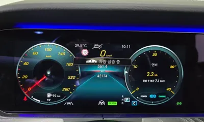 Mercedes-Benz E-Class 2021, 42174 км, за 24937.64 USD - фото 19