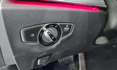 Mercedes-Benz E-Class 2021, 42174 км, за 24937.64 USD - фото 29