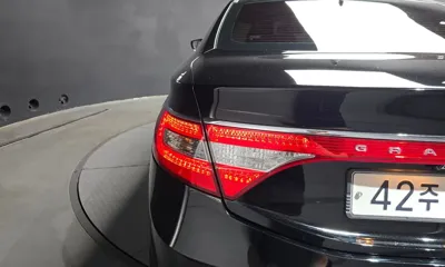 Hyundai Grandeur 2016, 132776 км, за 3818.03 USD - фото 23